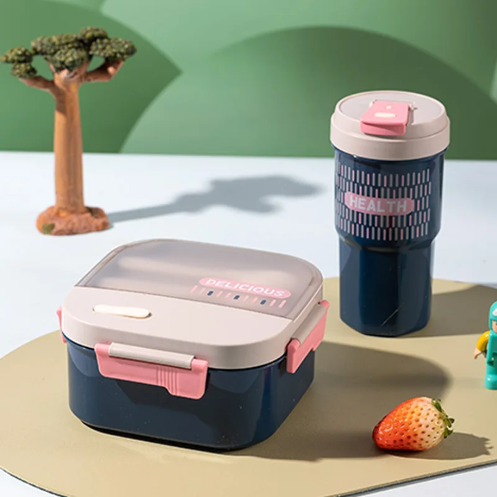 4 piece lunchbox and Bottle